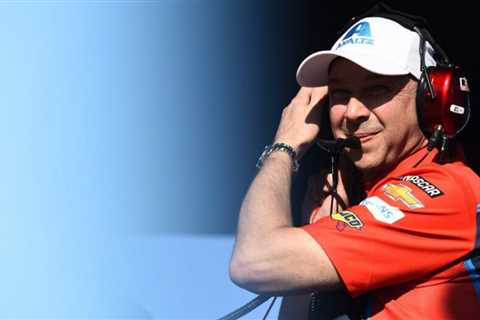 Hendrick Motorsports Is Vulnerable, NASCAR Championship Crew Chief Chad Knaus Warns