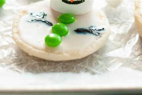 Egg Free Royal Icing + Melted Snowman Cookies