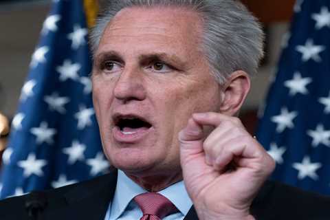 Kevin McCarthy accuses Democrats of using the January 6 Capitol riot as a 'partisan political tool' ..