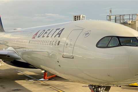 Everything you need to know about Delta’s 2022 elite status MQM rollover