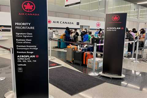 Unlock United Club access and more with easy Air Canada status match offer