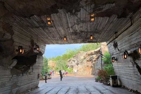 From blue milk to Falcon rides: All about Star Wars: Galaxy’s Edge at Walt Disney World