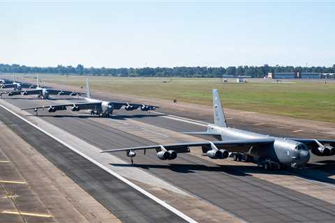 A B-52 crews gives you an unprecedented tour of the legendary bomber in detailed video