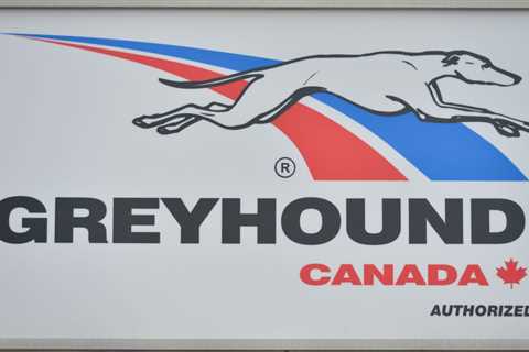 Greyhound resuming US–Canada service on Nov. 8