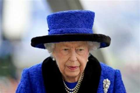 One Royal family member is in 'panic mode' over the Queen's health concerns
