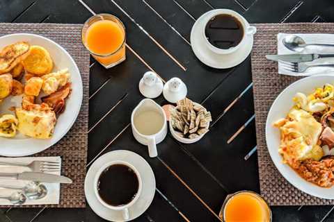 5 ways to get your hotel breakfast for free