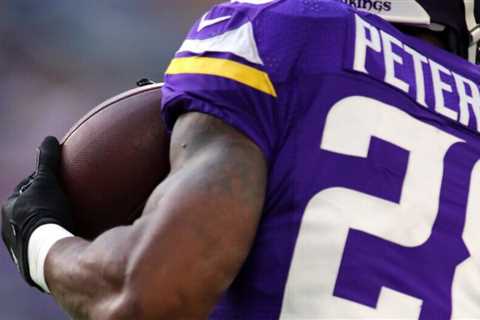 Adrian Peterson’s Father Fired an Unprompted Shot at the Vikings for Not Signing His Son: ‘You Go..