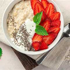 The #1 Best Oatmeal Topping for Weight Loss, Says Dietitian