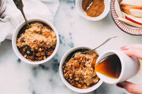 Oatmeal Habits to Help You Shrink Abdominal Fat, Say Dietitians