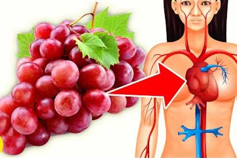 What Happens To Your Body When You Eat Grapes