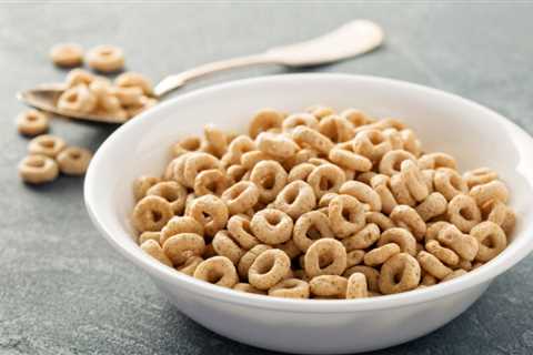 The #1 Best Cereal To Lower Your Cholesterol, Dietitians Say