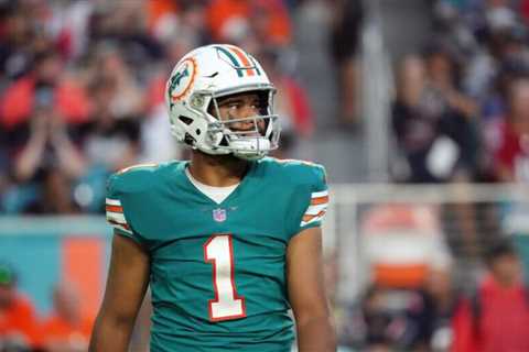 Tua Tagovailoa’s Future With the Dolphins Looks Grim After Getting Bashed by Anonymous Teammate:..