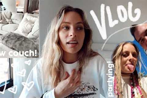 VLOG: getting a couch!! & another rollercoaster week of emotions ?