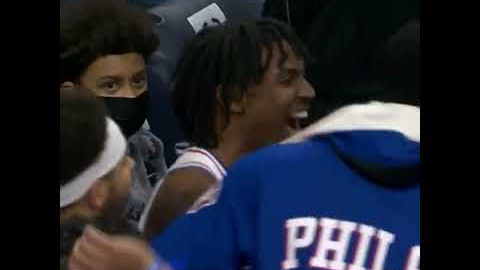Tyrese Maxey seals the W at the buzzer!! ? | #shorts