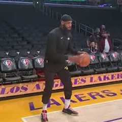 LeBron James getting up shots before Knicks vs. Lakers 🏀 | #Shorts