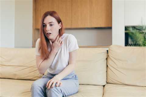 COVID Symptoms That Require Immediate Attention, Say Experts 